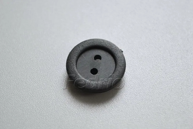 Black 2-Hole Round Rubber Buttons 1000pcs/Pack 009336 | Fedrio