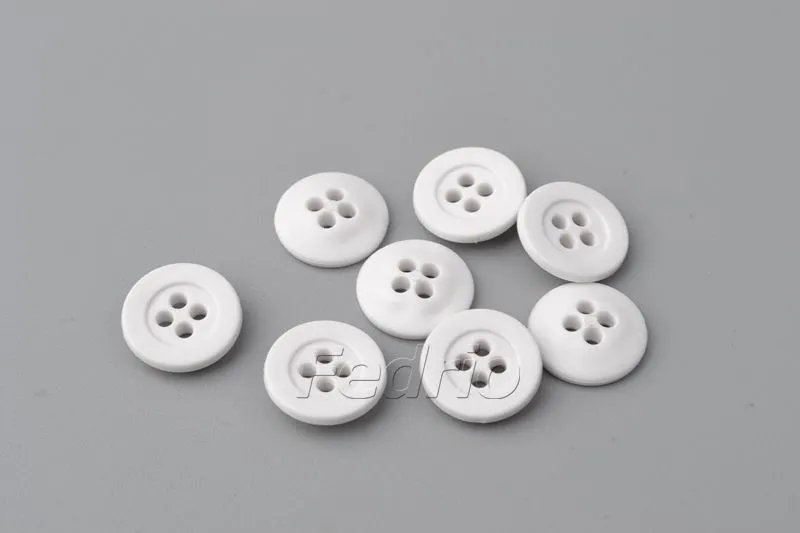White 4-Hole Rubber Shirt Buttons 1000pcs/Pack 009337 (1.25cm)