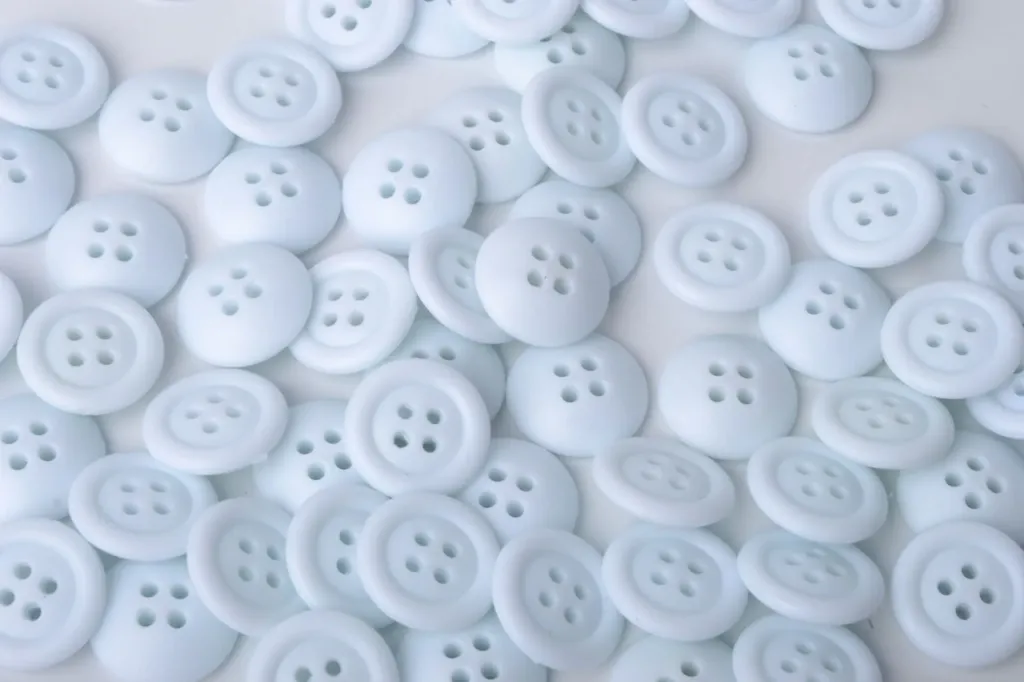 Rubber buttons White 4-Hole soft bendable sewing shirt buttons safety ...